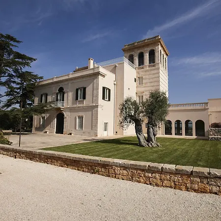 Station touristique Torre Bianca By Emily Polignano a Mare