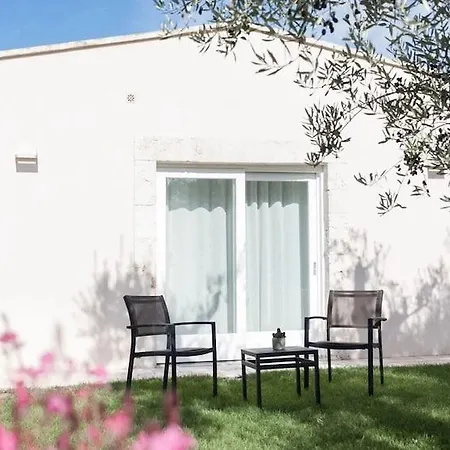 Torre Bianca By Emily Resort